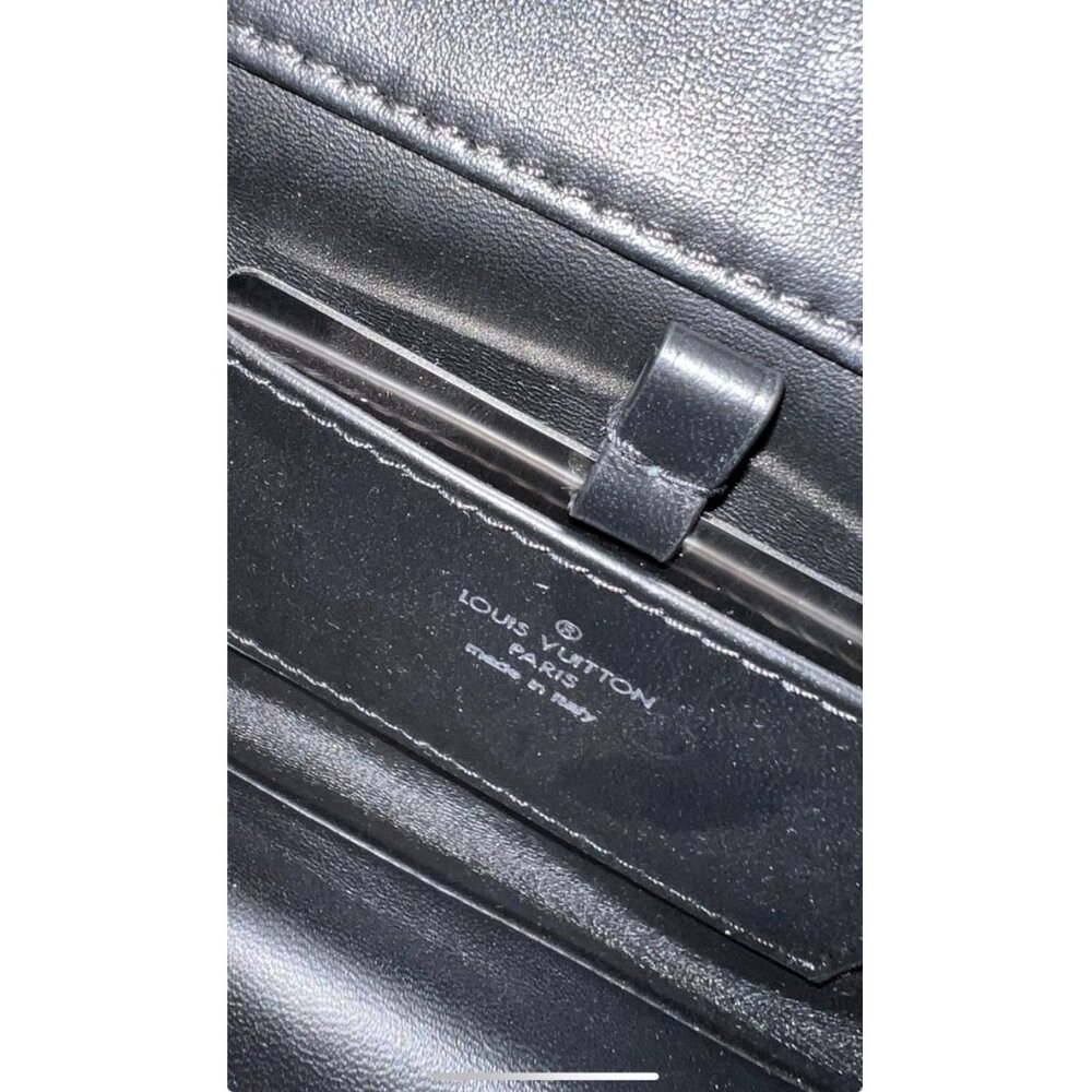 Louis Vuitton Bag - Picture 6 of 10